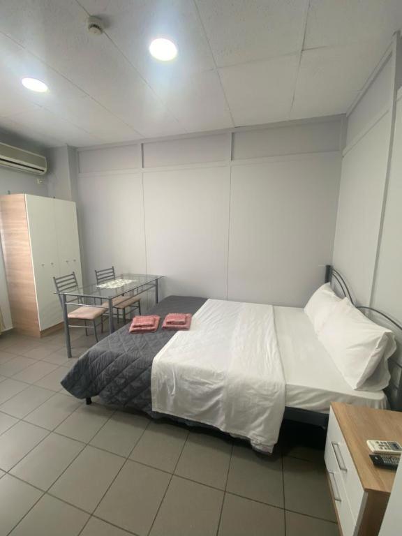 אתונה Dima Rooms And Apartments מראה חיצוני תמונה