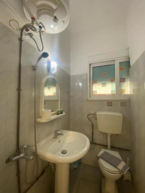 אתונה Dima Rooms And Apartments מראה חיצוני תמונה